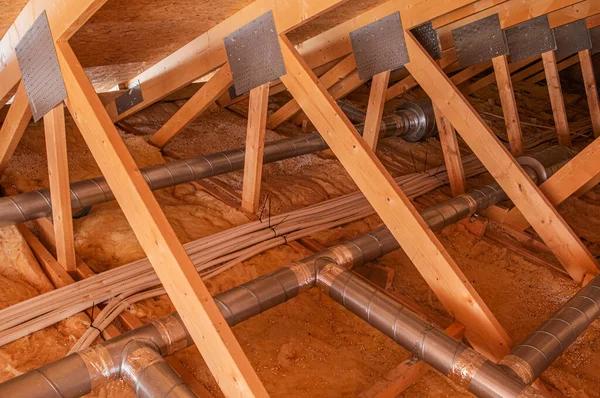 Common Causes Found When HVAC Contractors Diagnose Short Cycling